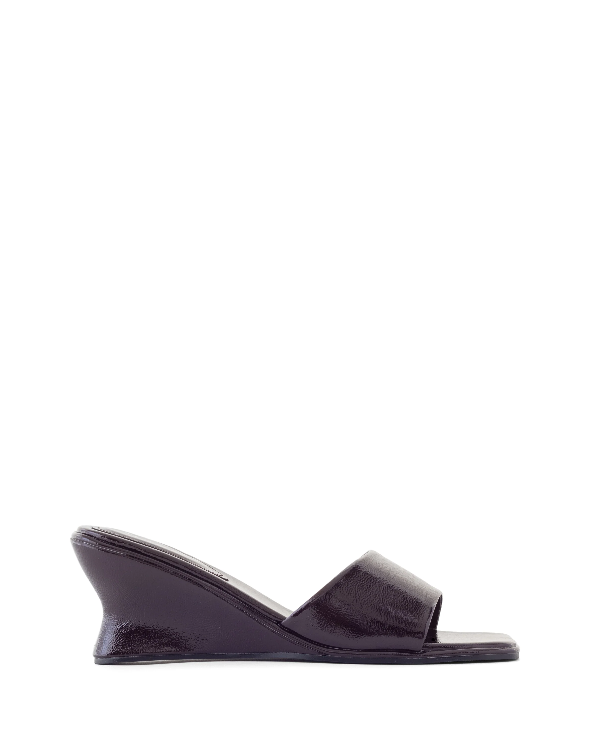 Lafayette Wedge Port Crinkled Patent
